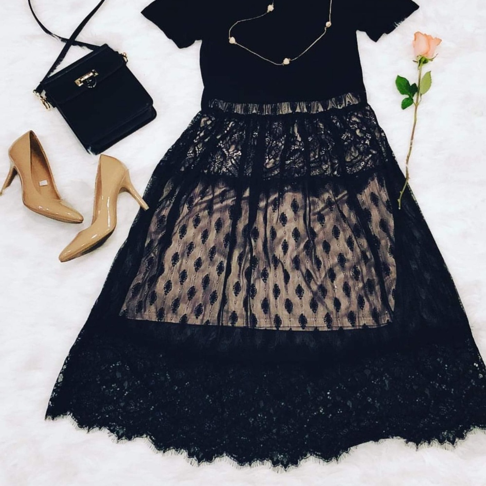 Black and nude lace skirt